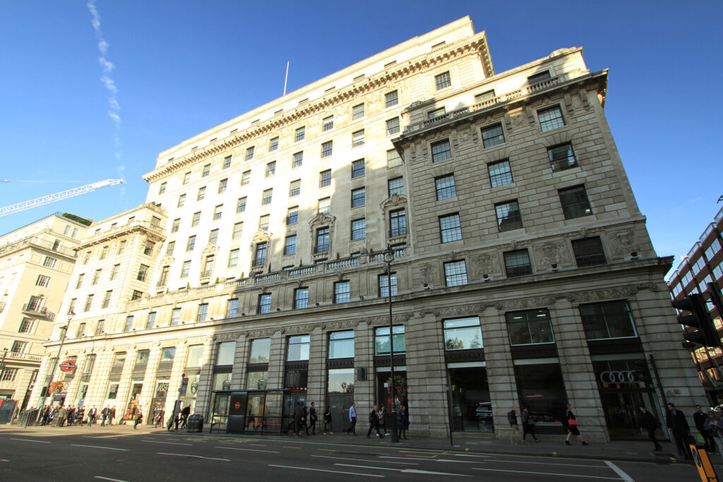 Styles Façade Solutions® restores heritage buildings like the Grade II listed Devonshire House, London using the Façade Gommage cleaning process, a scaffold-free solution that lifts decades of pollution and grime without damaging delicate stonework; delivering fast, low-disruption results on even the busiest city-centre streets.