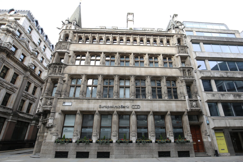 Styles Façade Solutions® brings specialist expertise to listed building façade cleaning, using the gentle, low-pressure Façade Gommage process to remove decades of grime without harming delicate carvings or historic patina. Trusted on landmarks such as 13–15 Moorgate, it delivers outstanding, conservation-friendly results with minimal disruption.