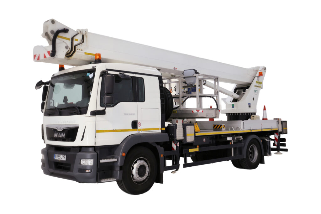 This Palfinger WT370 can be hired with operative from Styles Façade Solutions (formerly Thomann-Hanry®).