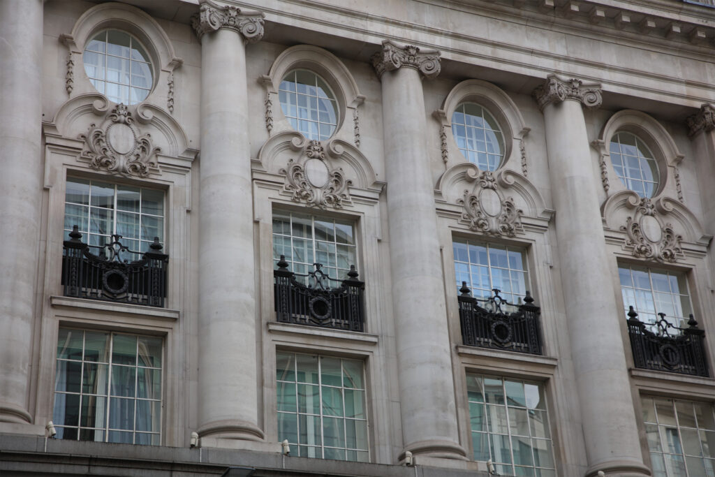 Styles Façade Solutions (formerly Thomann-Hanry®) was commissioned to carry out a façade condition survey of the Rosewood London hotel, Holborn. The hotel's magnificent Edwardian Baroque Portland stone elevation, featuring giant Corinthian columns, elaborate carved cartouches, oval windows and ornate wrought iron balconies, prior to survey and assessment.